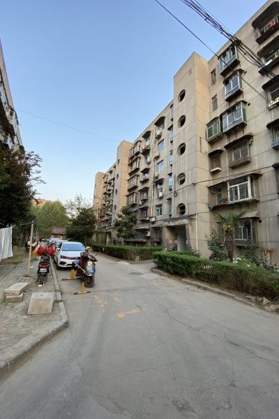 農(nóng)械廠社區(qū)綜述 優(yōu)點(diǎn)與不足及周邊房產(chǎn)中介評(píng)價(jià)