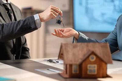 規(guī)范房地產(chǎn)經(jīng)紀(jì)服務(wù)，為中國(guó)經(jīng)濟(jì)高質(zhì)量發(fā)展騰挪空間